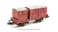 921004 Rapido Conflat P Wagon number B933127 with Type A and Type BD BR Crimson container